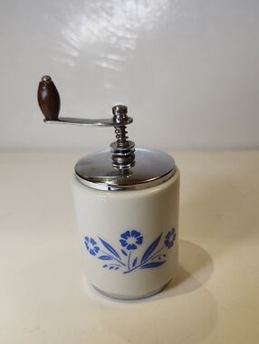 Vintage Corningware Blue Cornflower Pattern Pepper   Mill Japan